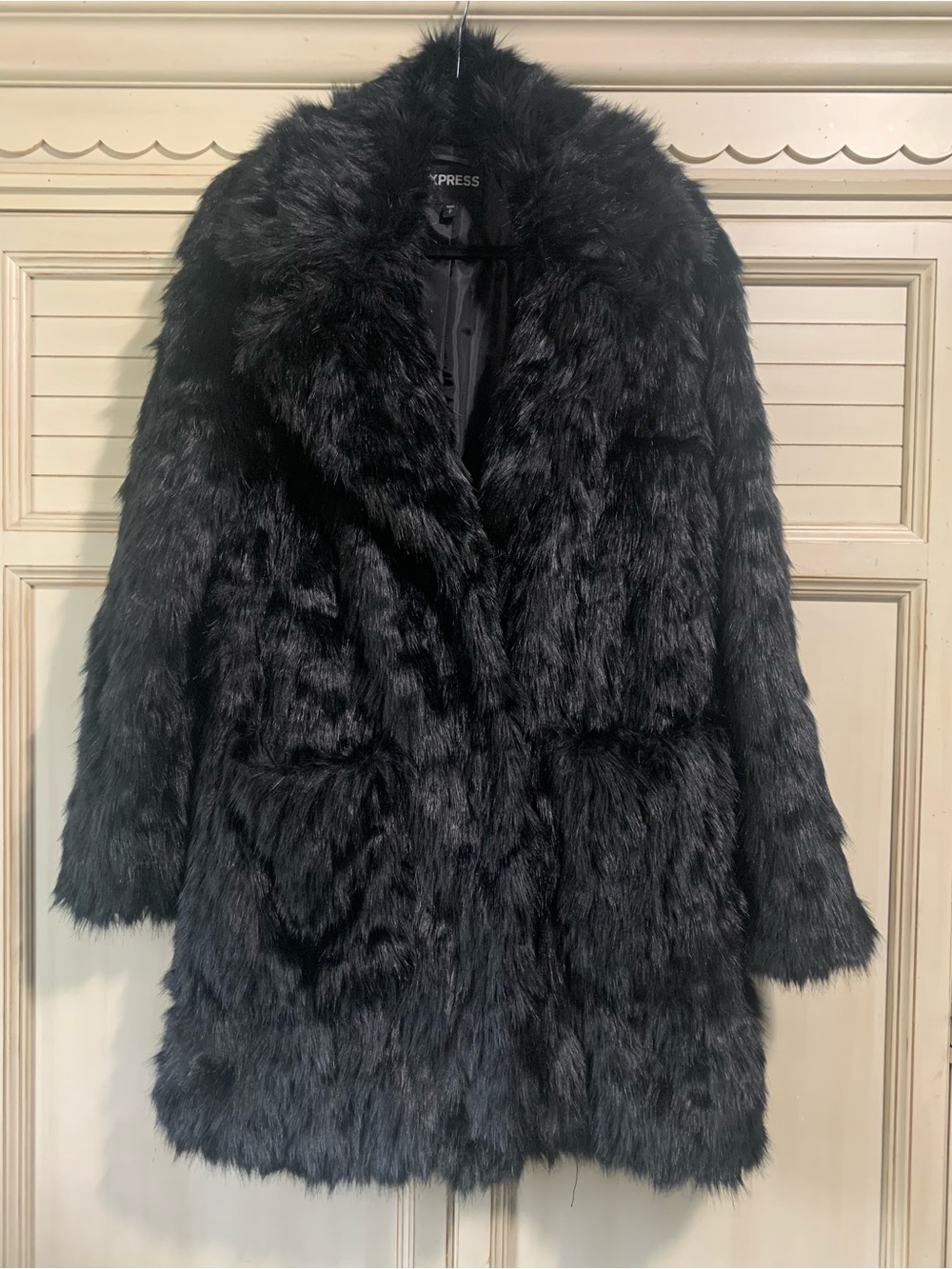 Express Women’s Black Faux Fur Coat Size Small
